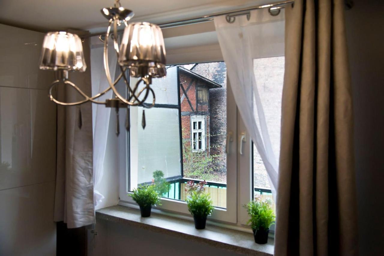 Stay Hip In Vibrant Centrally Located Apartment In Old Town Gdansk Bagian luar foto